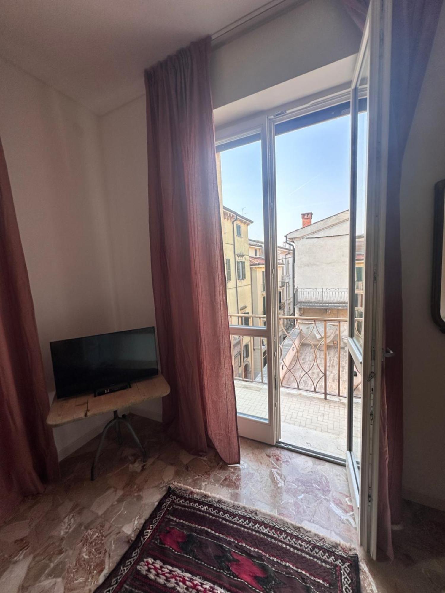 Catullo 12 Hotell Verona Eksteriør bilde